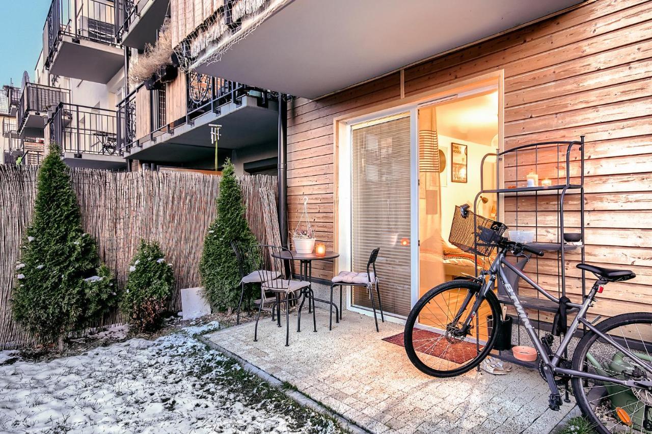 Urocze Mieszkanie Z Ogrodkiem I Bezplatny Parking Wrocław Exterior foto